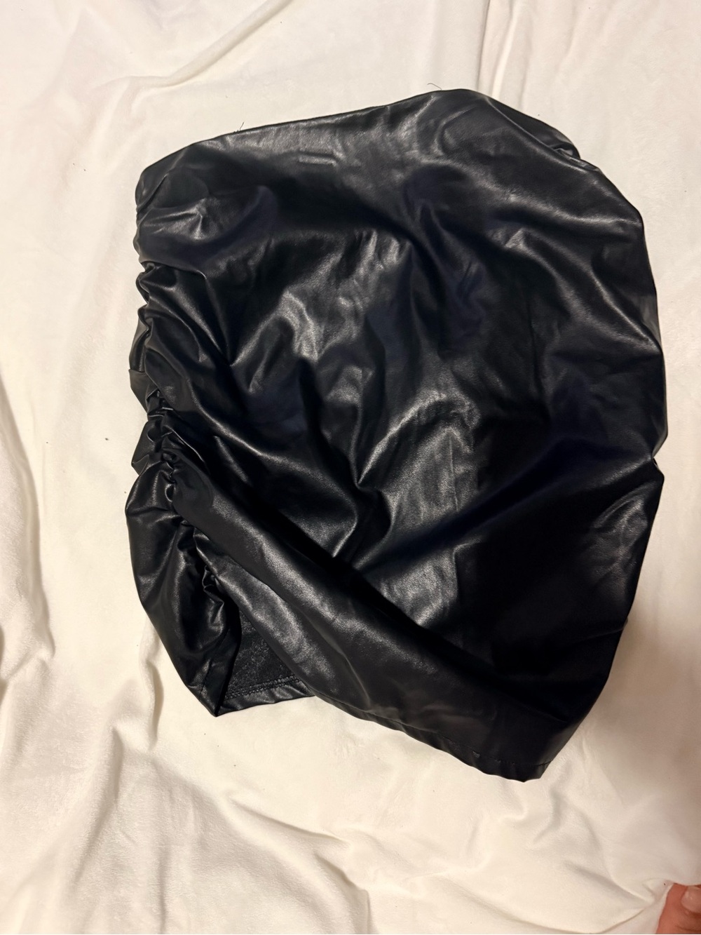 SHEIN Black Ruched Faux Leather Mini Skirt - Picture 3 of 4